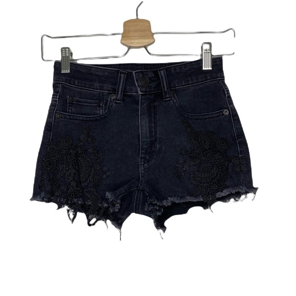 American Eagle Outfitters Pants - American Eagle Hi-Rise Shortie Denim Shorts in Black Crochet Detail Size 00